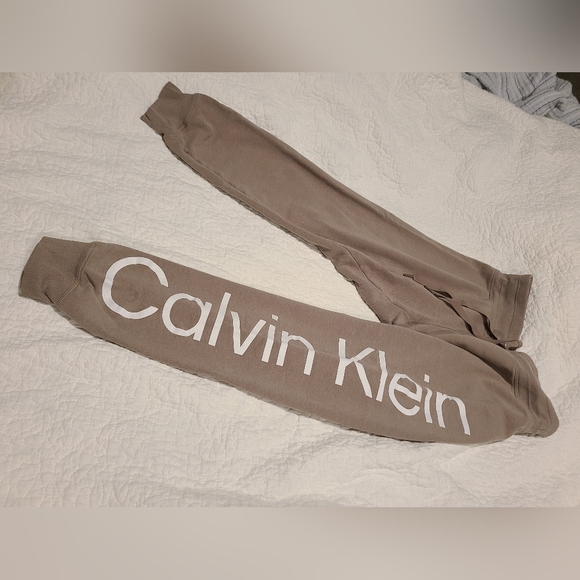 Calvin Klein Tan Sweatpants size small - Picture 3 of 7